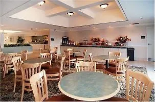 La Quinta Inn & Suites By Wyndham Norfolk Hotel