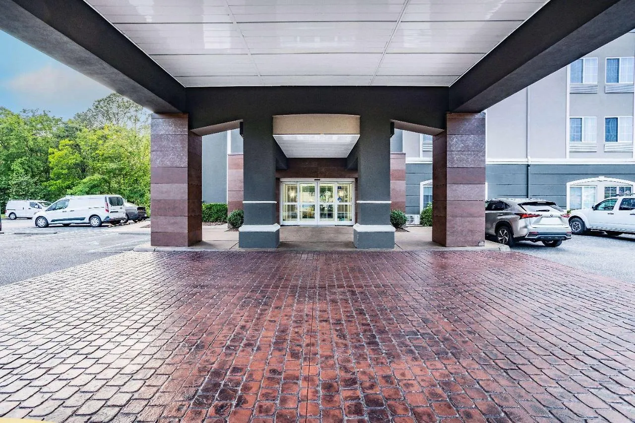 La Quinta Inn & Suites By Wyndham Norfolk 3*,