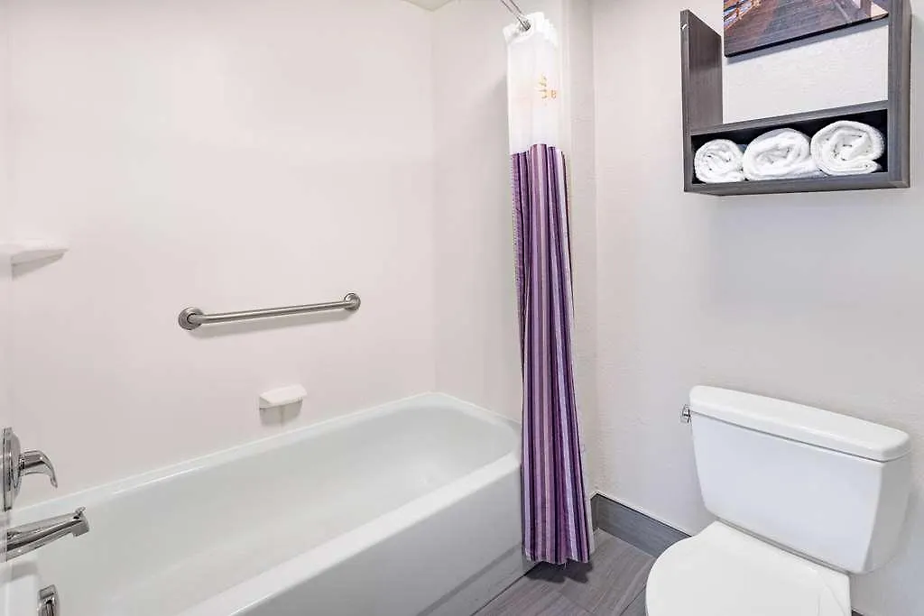 La Quinta Inn & Suites By Wyndham Norfolk