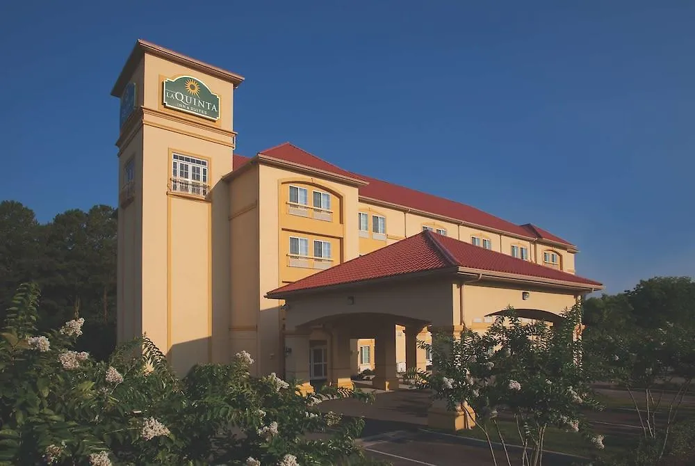 La Quinta Inn & Suites By Wyndham Norfolk Hotel