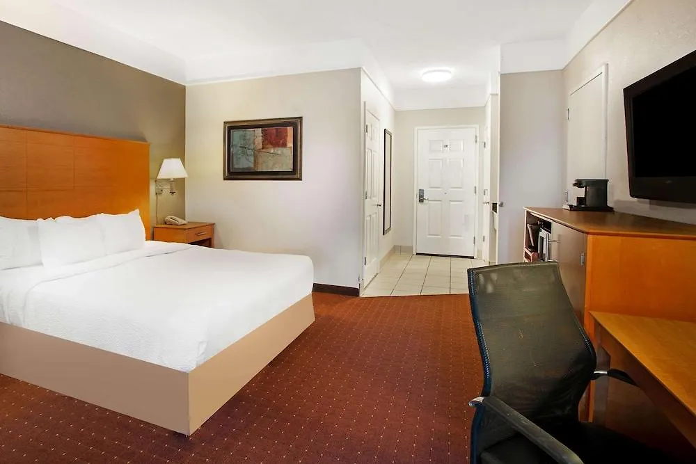 Hotel La Quinta Inn & Suites By Wyndham Norfolk