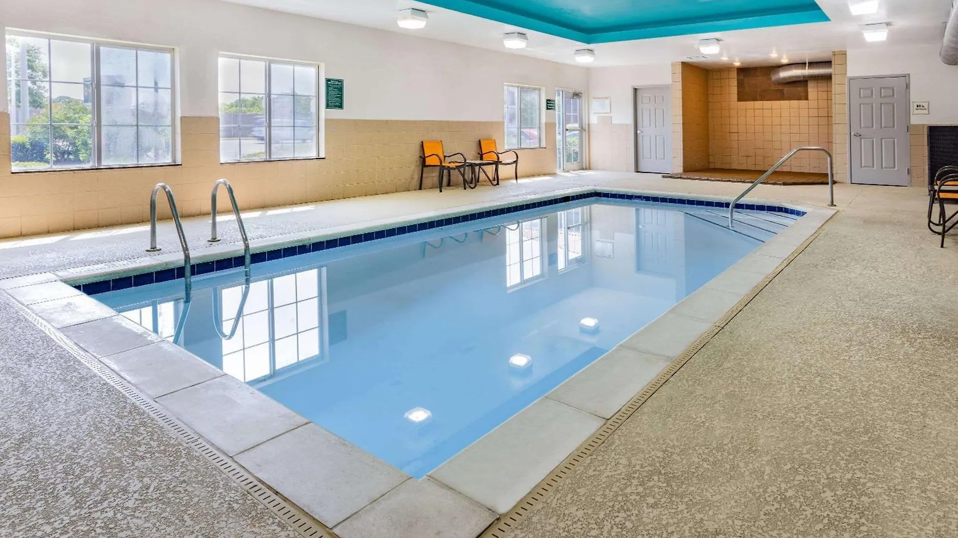 La Quinta Inn & Suites By Wyndham Norfolk 3*,