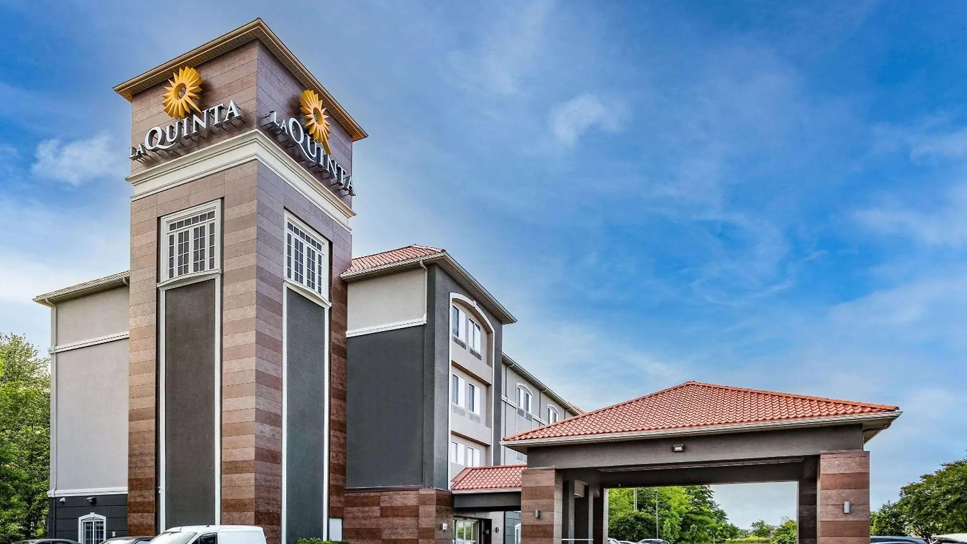 La Quinta Inn & Suites By Wyndham Norfolk location