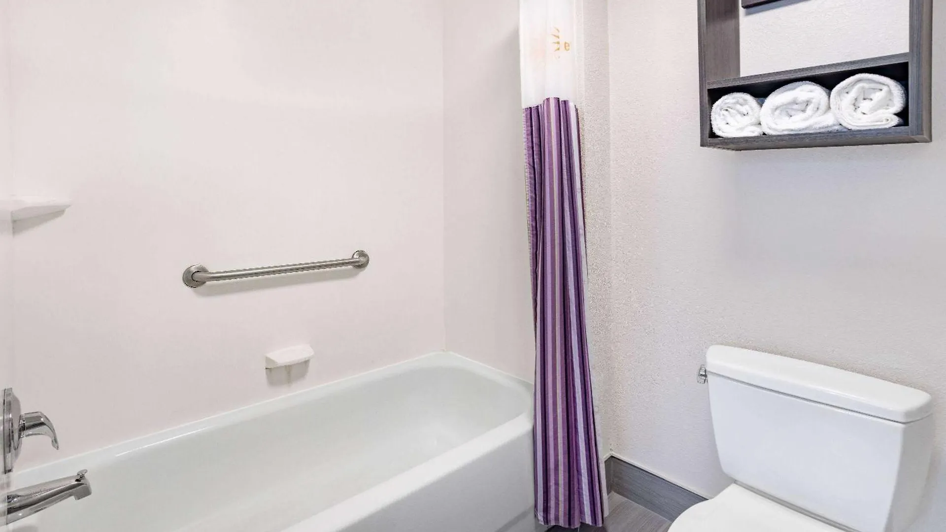 La Quinta Inn & Suites By Wyndham Norfolk